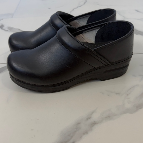 Dansko Clogs - Picture 3 of 10